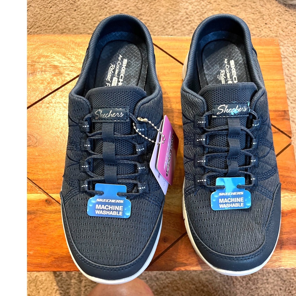 Skechers Relaxed Fit Navy Mesh Bungee Slip On Mule Sneakers 100860 Womens 8 NEW